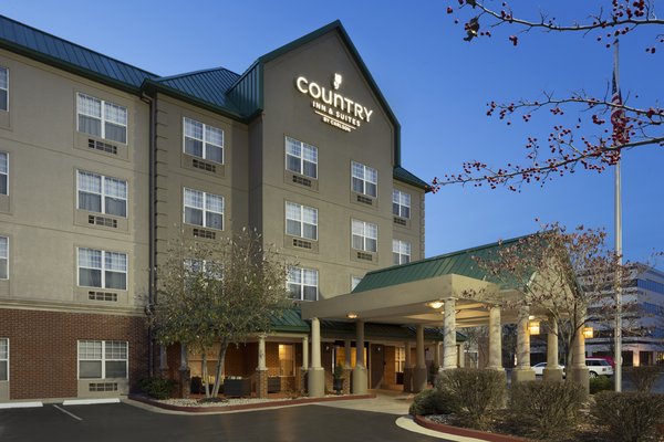 Hotels and other lodging in and near Lexington